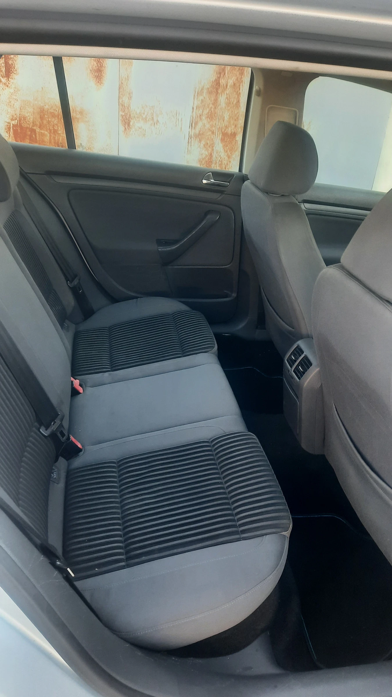 VW Golf 1, 9TDI 105к.с, снимка 12 - Автомобили и джипове - 53812226