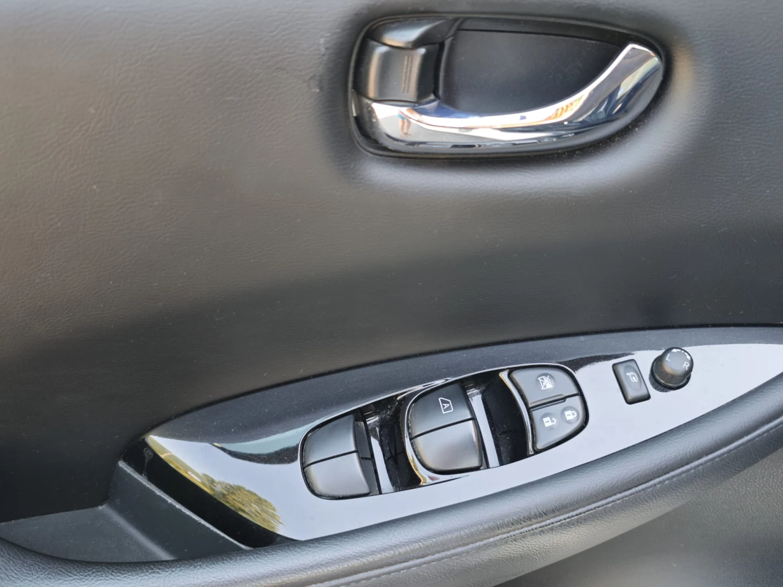 Nissan Leaf  62 kWh Tekna, снимка 16 - Автомобили и джипове - 54488276