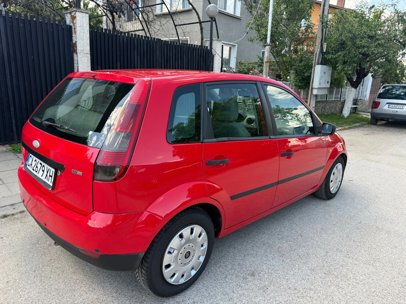 Ford Fiesta 1.4HDI, снимка 4 - Автомобили и джипове - 54702605