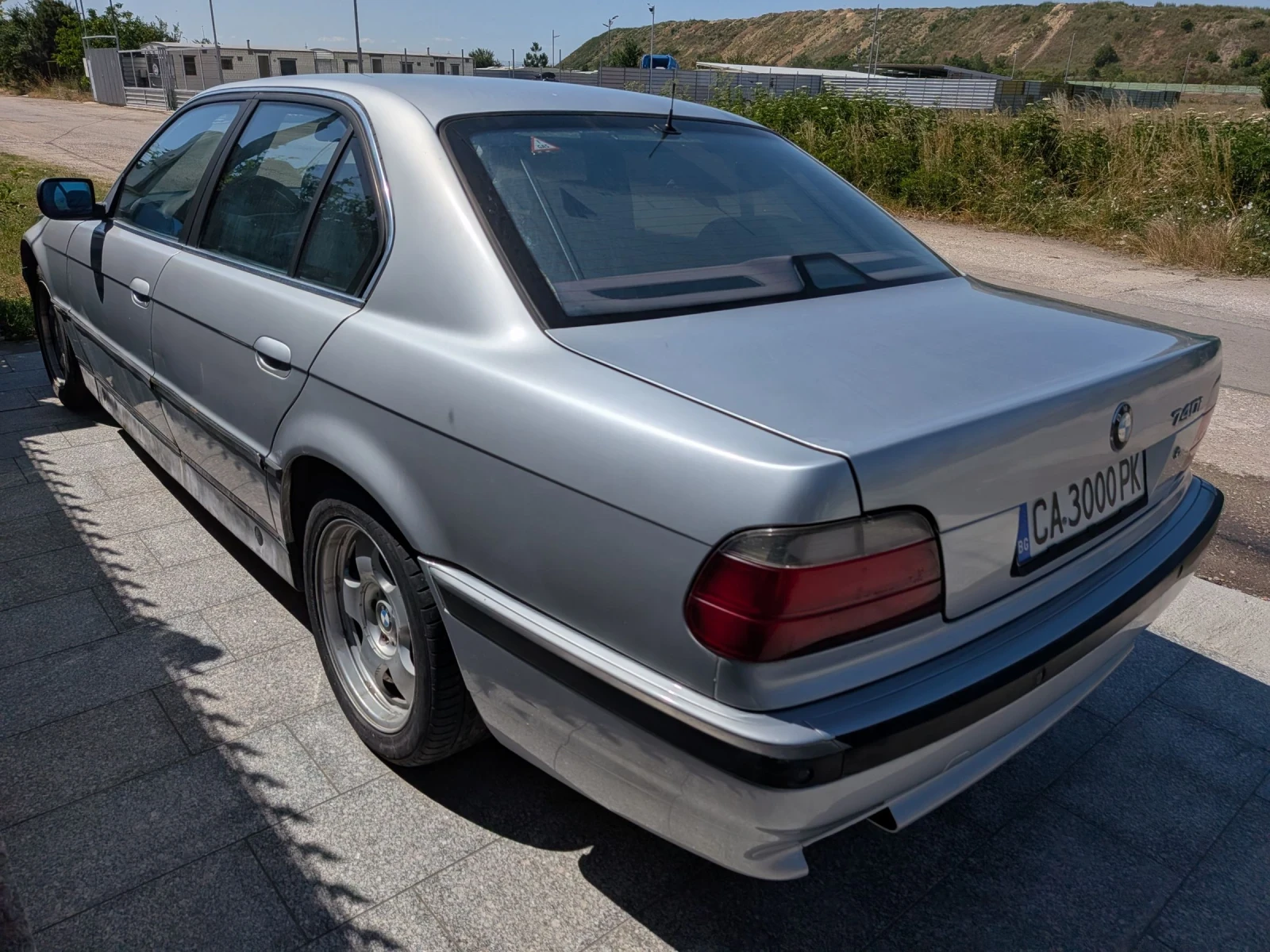 BMW 740, снимка 4 - Автомобили и джипове - 55106046