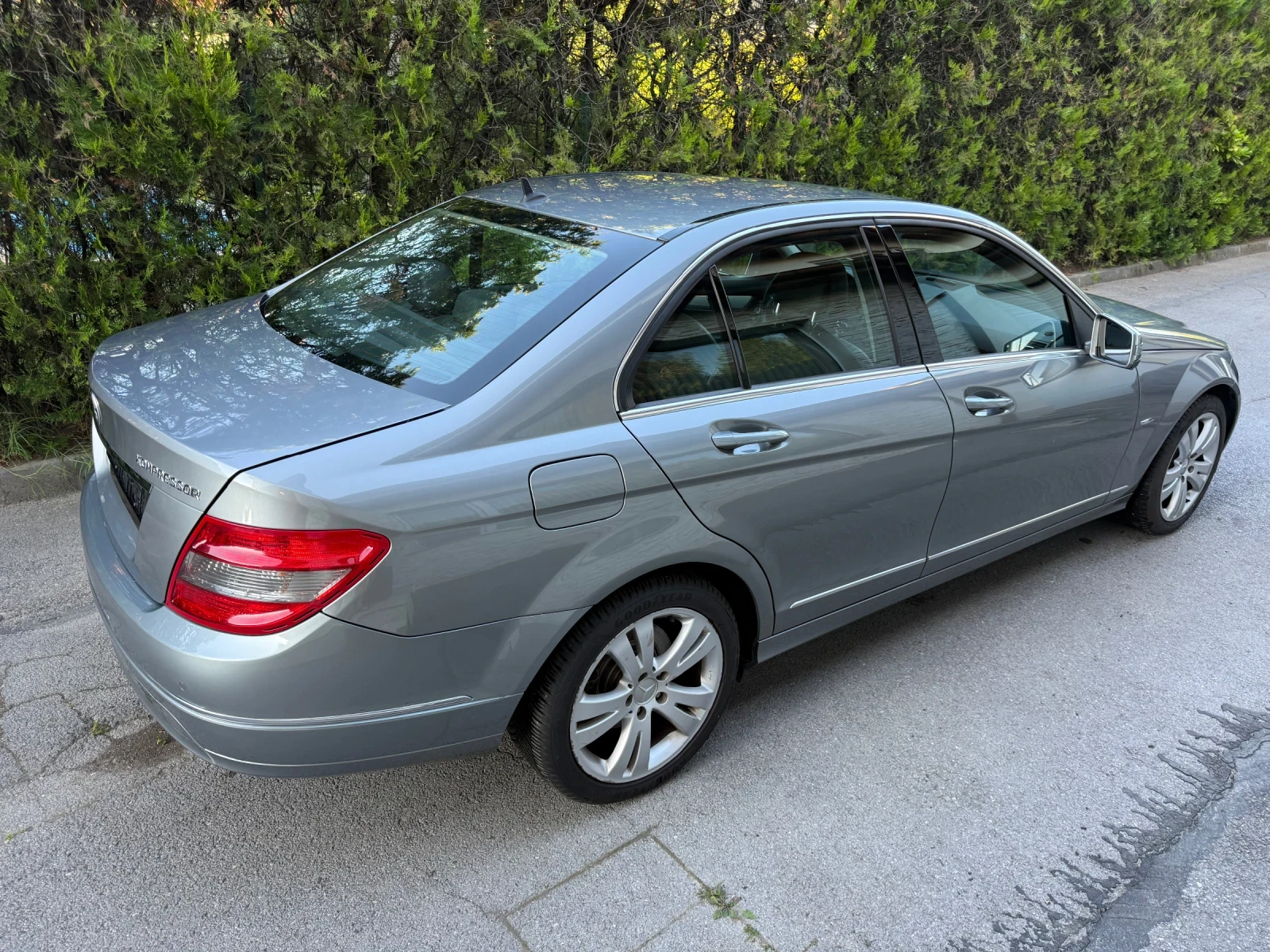 Mercedes-Benz C 200 200 компресор, снимка 3 - Автомобили и джипове - 55238975
