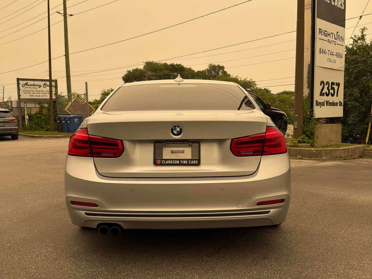 BMW 330 * 330i xDrive * CARFAX * ���� �� �� | Mobile.bg � ����������� 4