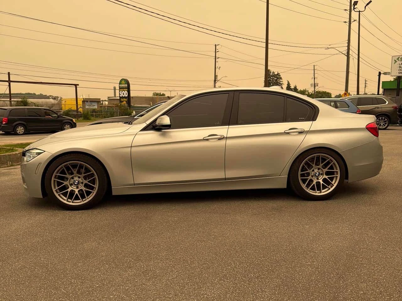 BMW 330 * 330i xDrive * CARFAX * ���� �� �� | Mobile.bg � ����������� 2