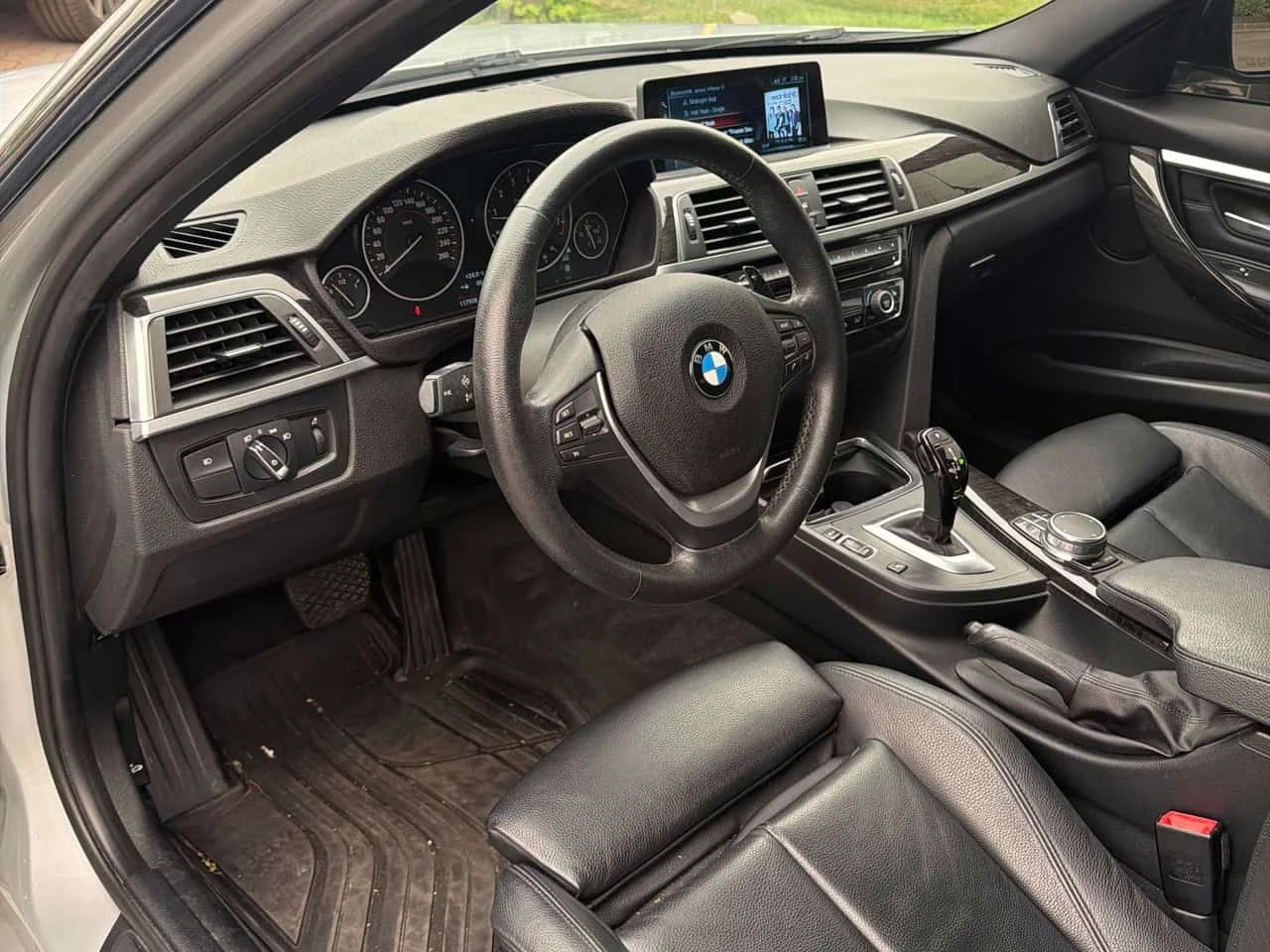 BMW 330 * 330i xDrive * CARFAX * ���� �� �� | Mobile.bg � ����������� 7