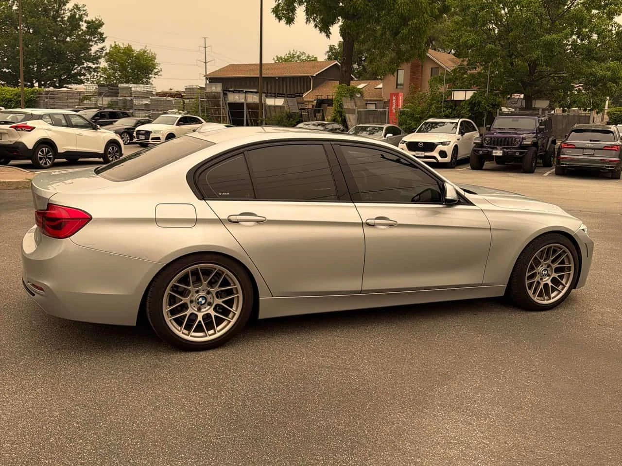 BMW 330 * 330i xDrive * CARFAX * ���� �� �� | Mobile.bg � ����������� 3