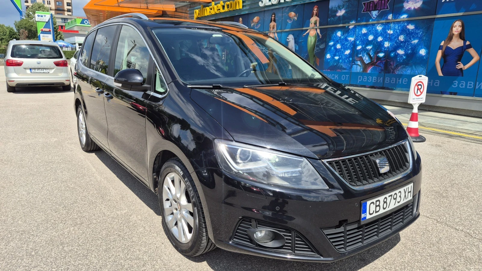 Seat Alhambra 7местен , снимка 2 - Автомобили и джипове - 55324156