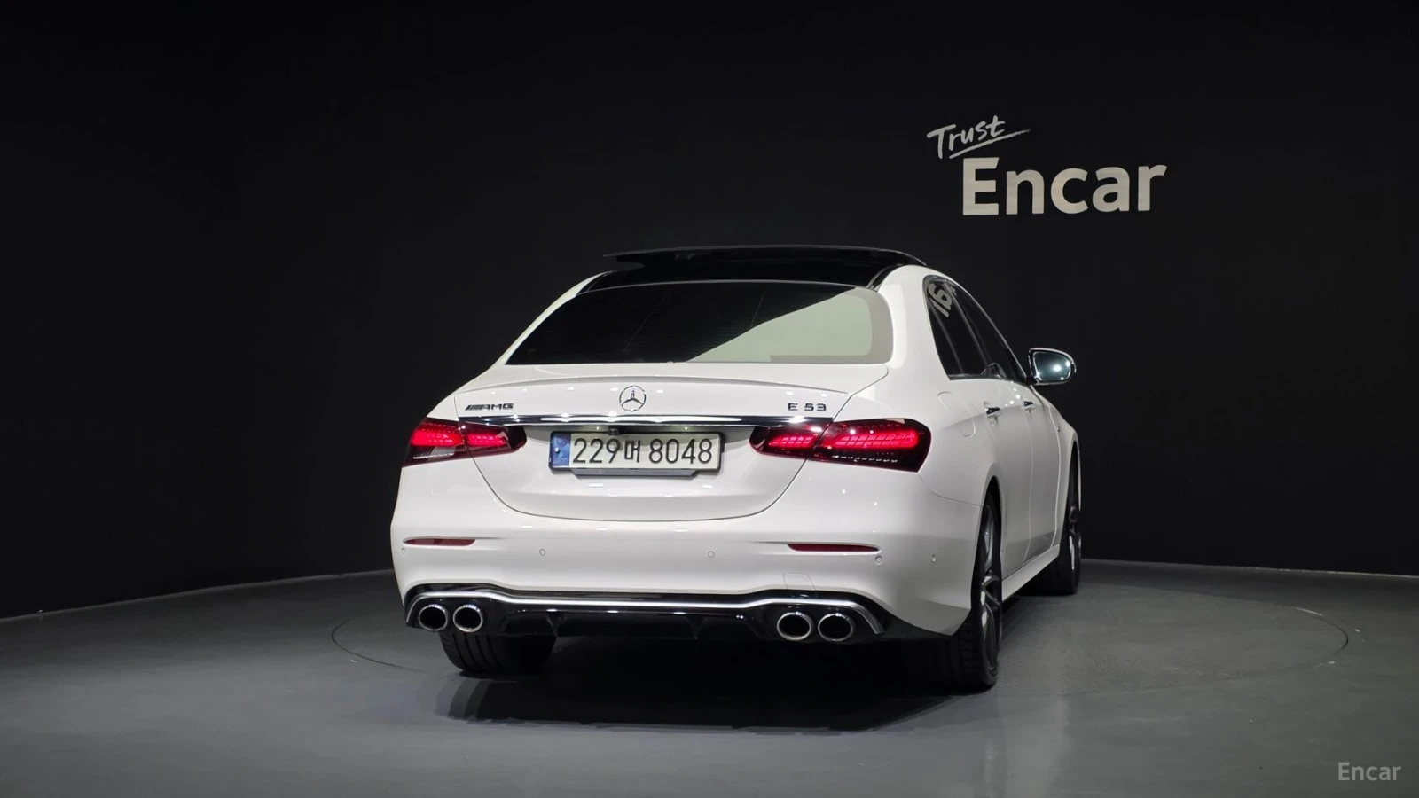 Mercedes-Benz E 53 AMG 4MATIC* DISTRONIC* ПОДГРЕВ* ОБДУХВАНЕ* 360* КАМЕРА, снимка 4 - Автомобили и джипове - 55538753