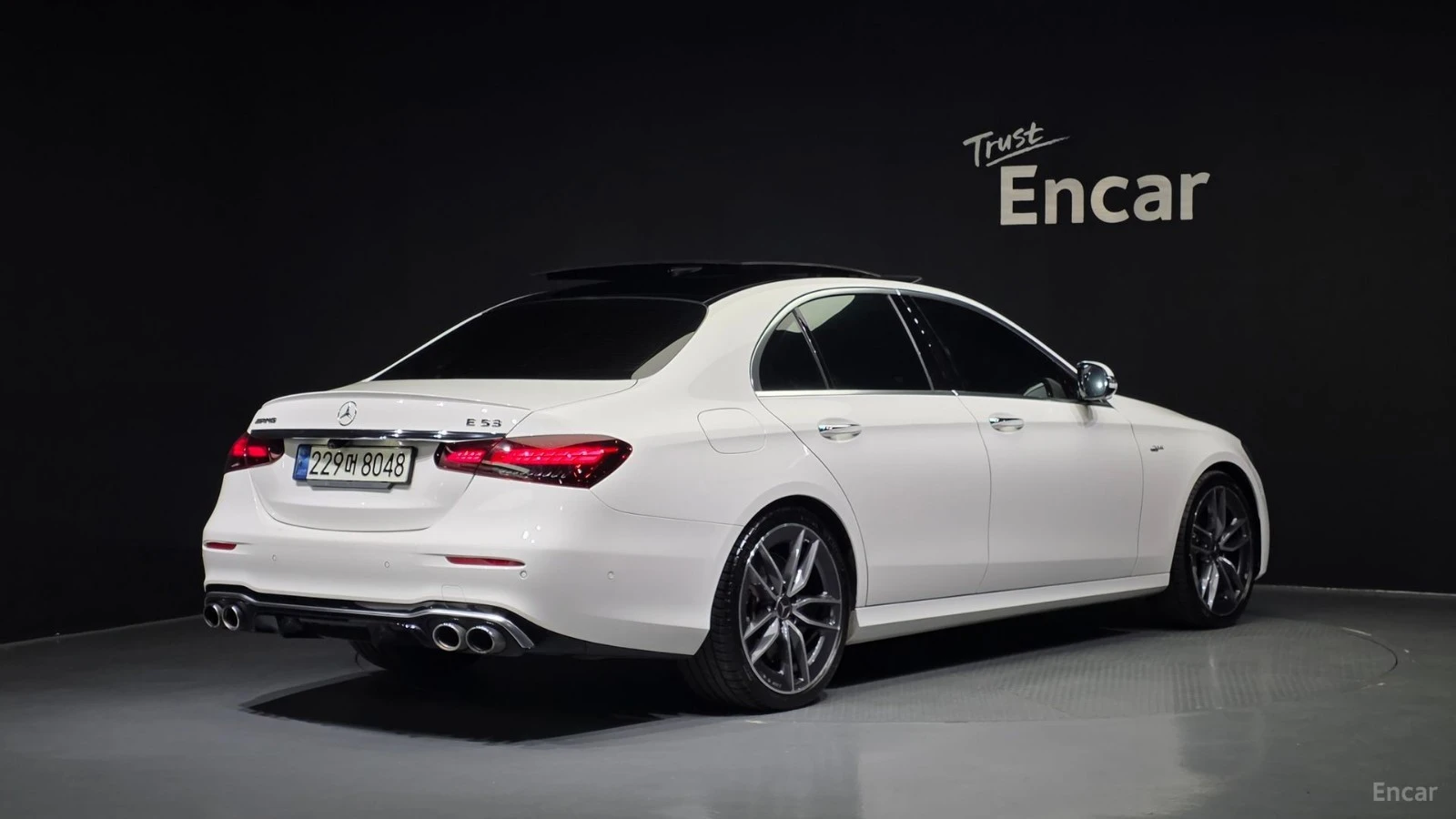 Mercedes-Benz E 53 AMG 4MATIC* DISTRONIC* ПОДГРЕВ* ОБДУХВАНЕ* 360* КАМЕРА, снимка 3 - Автомобили и джипове - 55538753