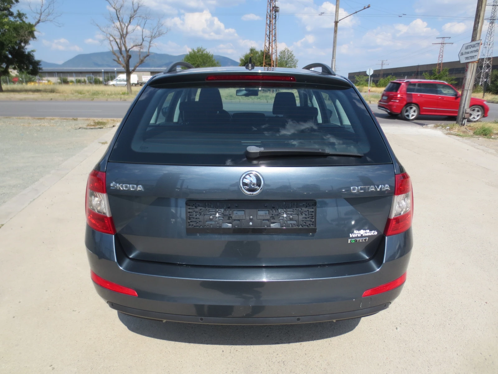 Skoda Octavia 1.4 i G-TEC * METAH* , снимка 6 - Автомобили и джипове - 55543501
