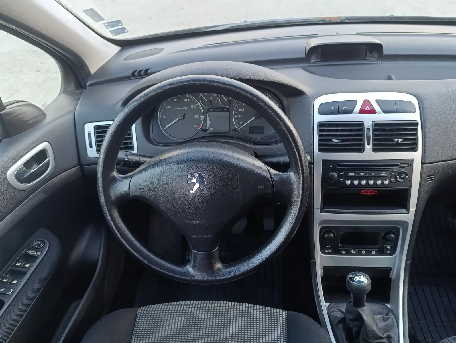 Peugeot 307 1.6i, снимка 5 - Автомобили и джипове - 55595883