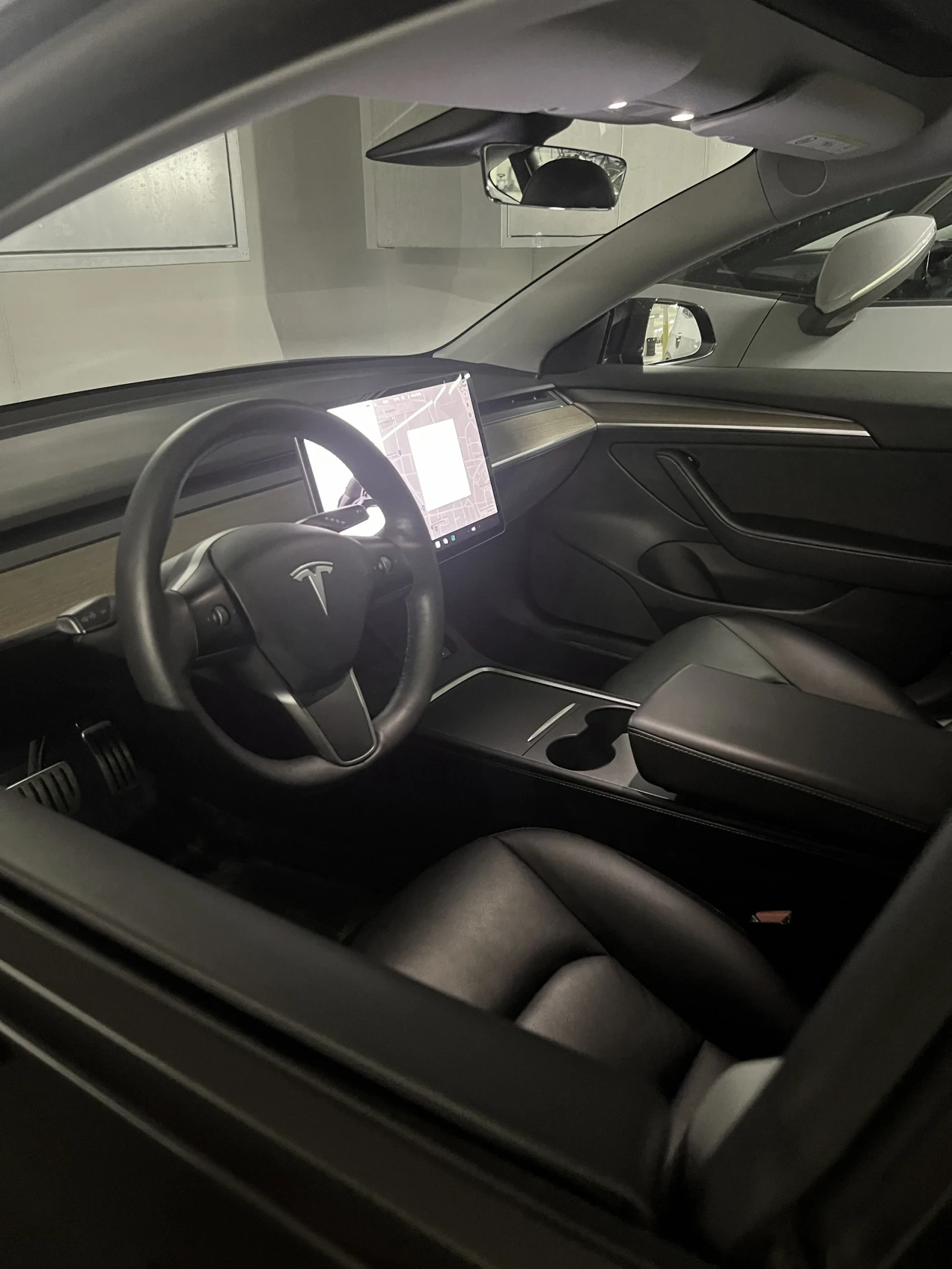 Tesla Model 3 Performance  | Mobile.bg � ����������� 4