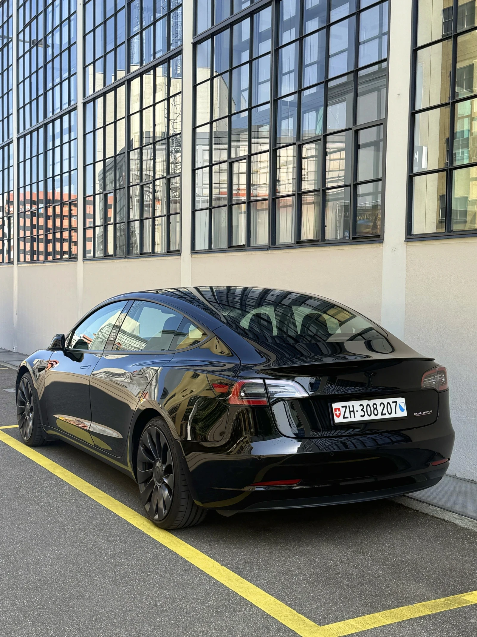 Tesla Model 3 Performance  | Mobile.bg � ����������� 1