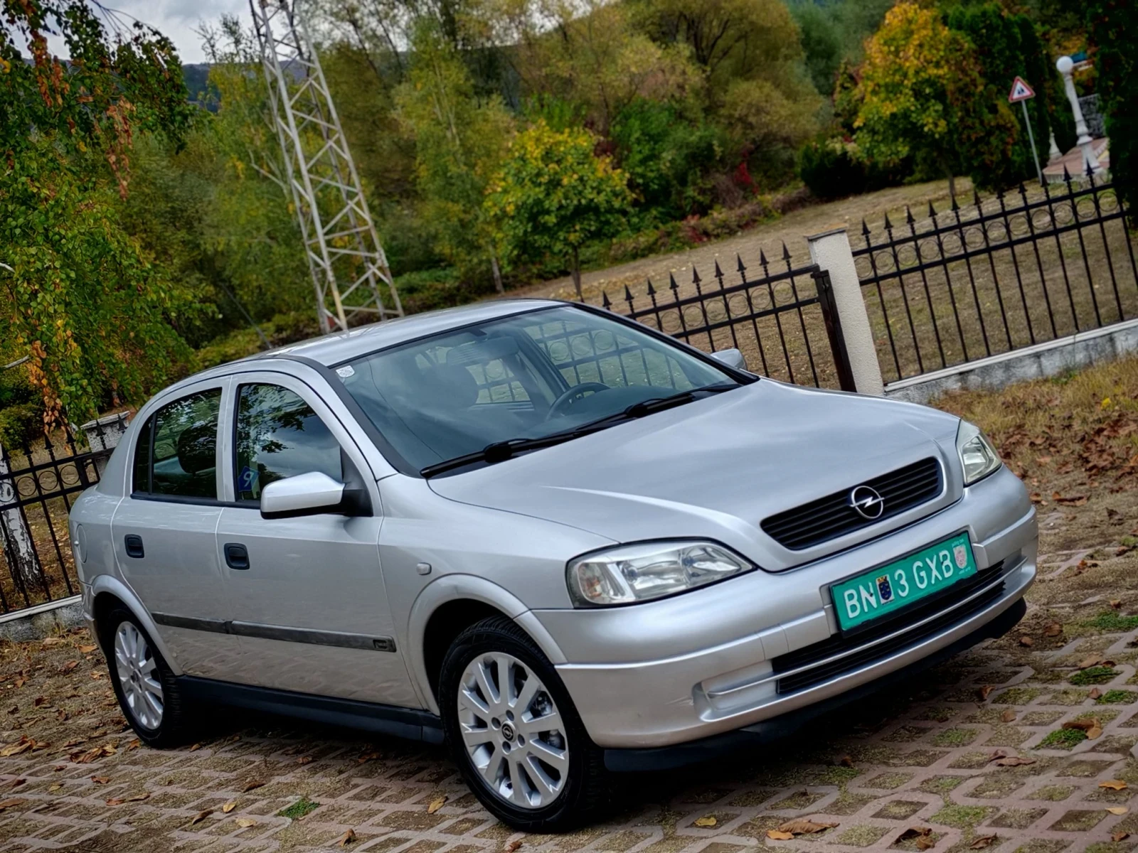 Opel Astra 1.6I 16V(101)* КЛИМАТИК* НОВ ВНОС* 