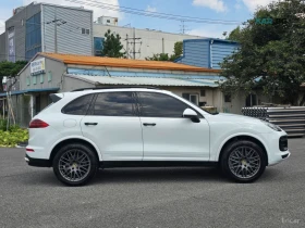 Porsche Cayenne Platinum Edition* КОЖА* ПОДГРЕВ* НАВИ* ПАНО* КАМЕР, снимка 4