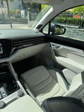 VW Touareg 3.0 V6 TDI R-line | Auto.bg — изображение 12