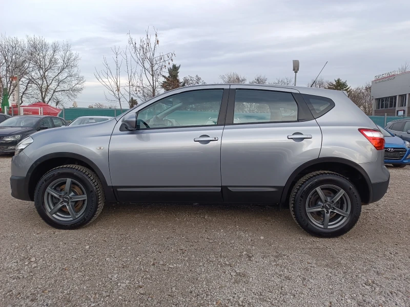 Nissan Qashqai 2.0 I. 4x4, снимка 2 - Автомобили и джипове - 48422356