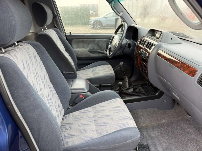 Toyota Land cruiser 3.0 TD, снимка 8 - Автомобили и джипове - 48888842