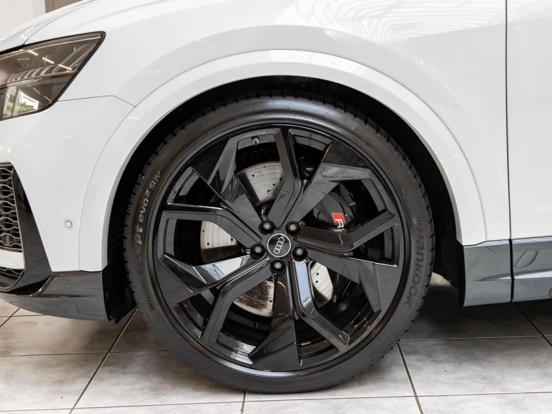 Audi RSQ8 4.0 TFSI/CARBON/MATRIX/LIFT/B&O/PANO/HEAD UP/360/, снимка 4 - Автомобили и джипове - 51117017