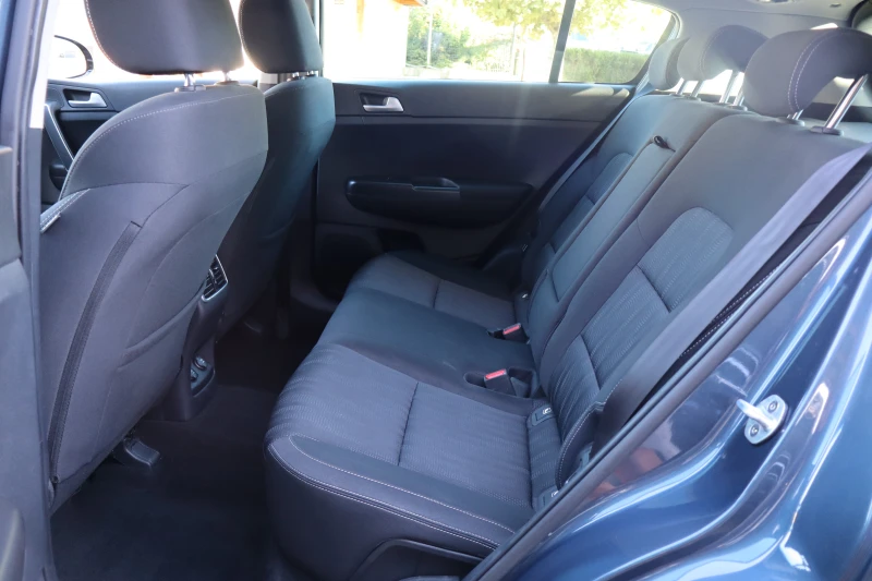 Kia Sportage 1.6CRDI, снимка 13 - Автомобили и джипове - 51764795