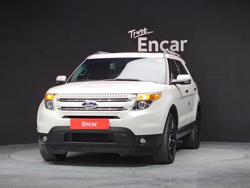 Ford Explorer 3.5 AWD - САМО 30% АВАНС, снимка 3 - Автомобили и джипове - 55429924