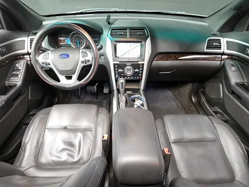 Ford Explorer 3.5 AWD - САМО 30% АВАНС, снимка 7 - Автомобили и джипове - 55429924