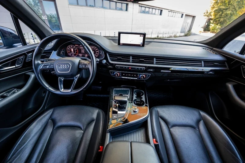 Audi Q7 3.0 TFSI, снимка 8 - Автомобили и джипове - 56132299