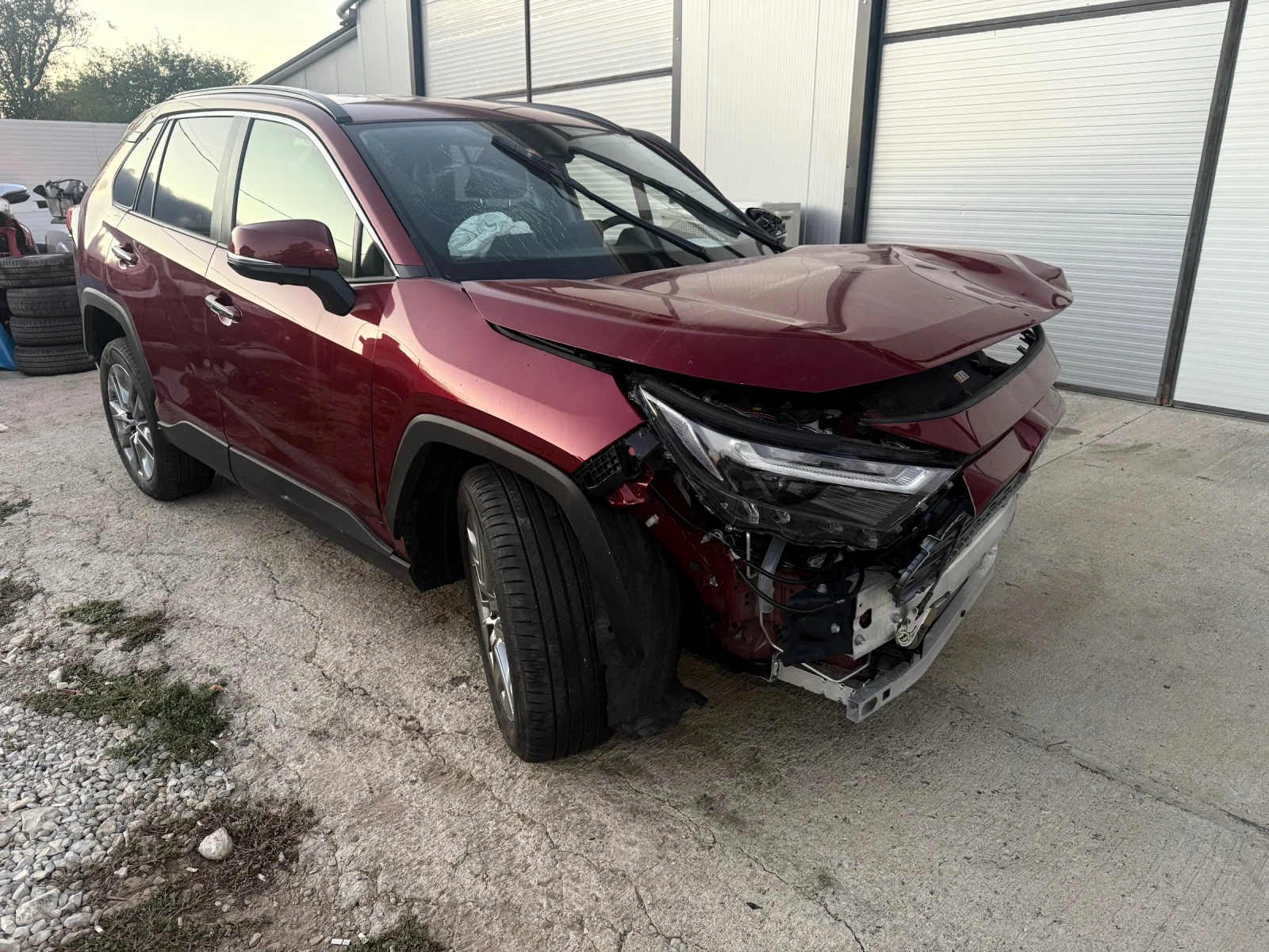 Toyota Rav4 2.5 hibrid , 13000 km , Facelift - изображение 8