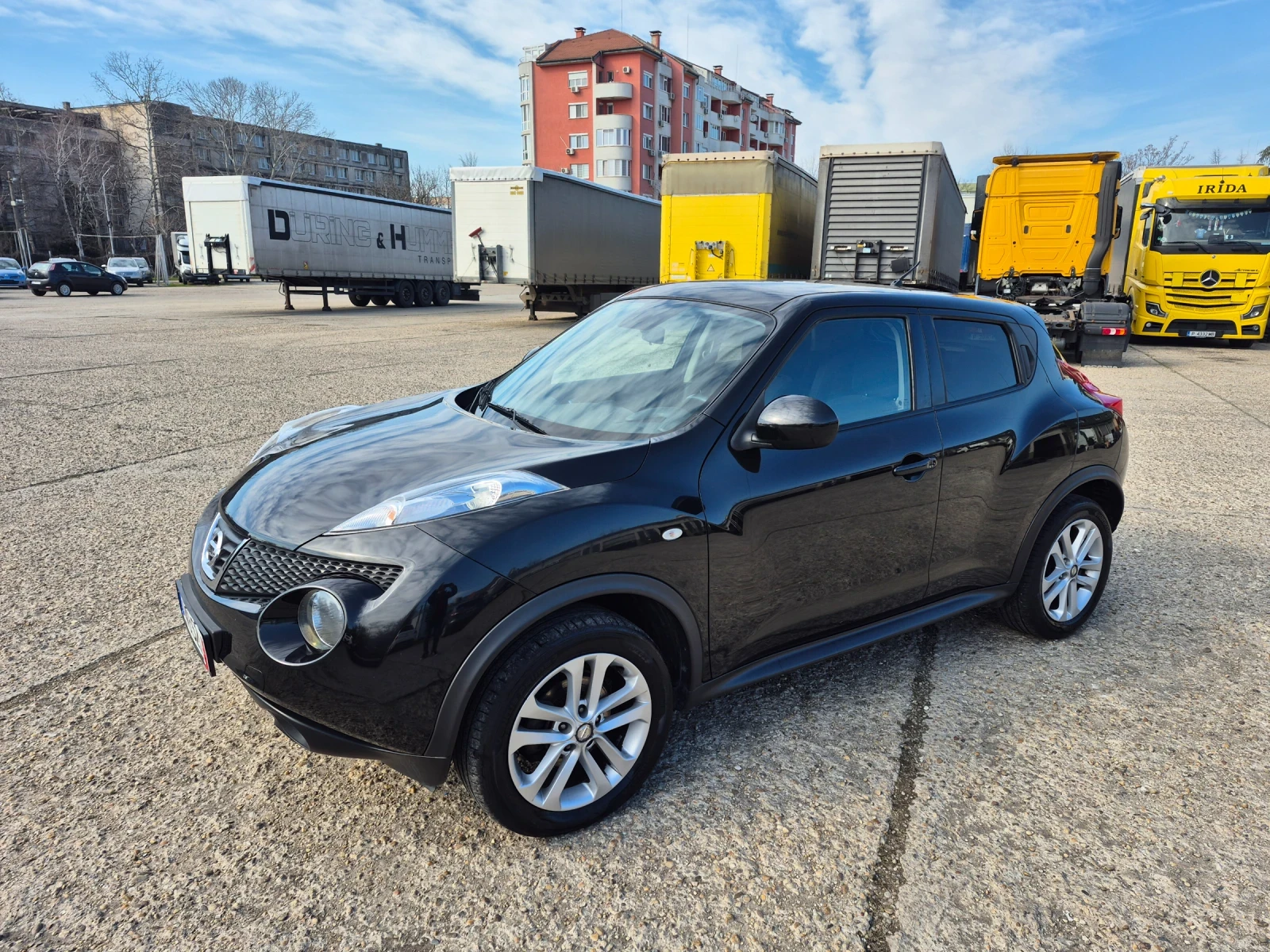 Nissan Juke 1.6 Бензин , снимка 3 - Автомобили и джипове - 53735596
