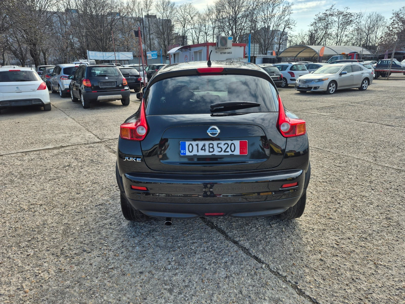 Nissan Juke 1.6 Бензин , снимка 7 - Автомобили и джипове - 53735596