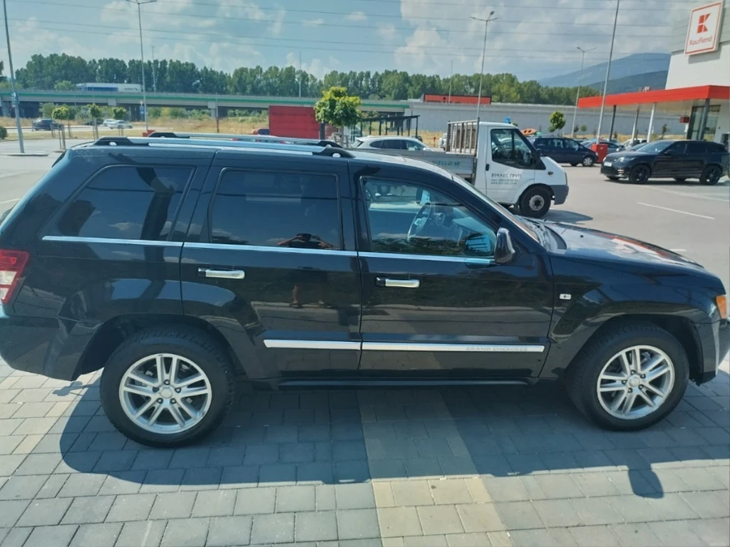 Jeep Grand cherokee, снимка 9 - Автомобили и джипове - 54416677