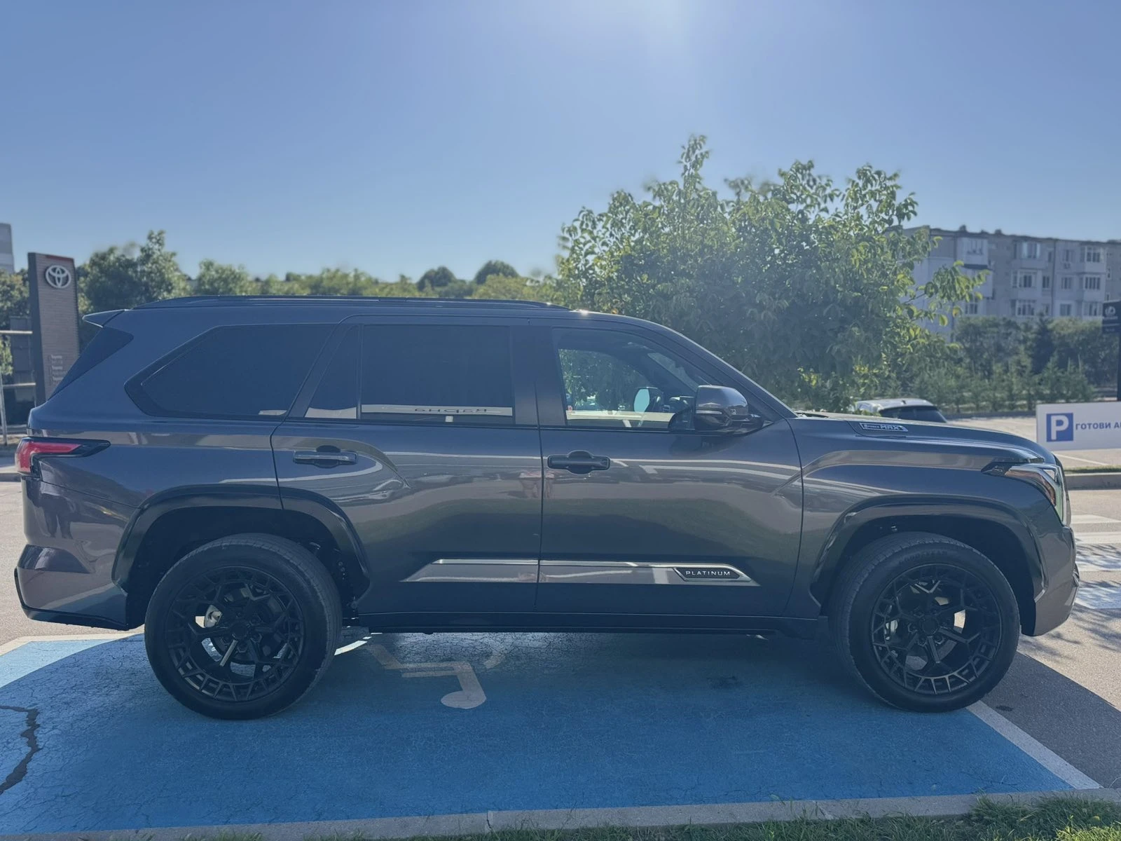Toyota Sequoia Platinum, снимка 6 - Автомобили и джипове - 54577185