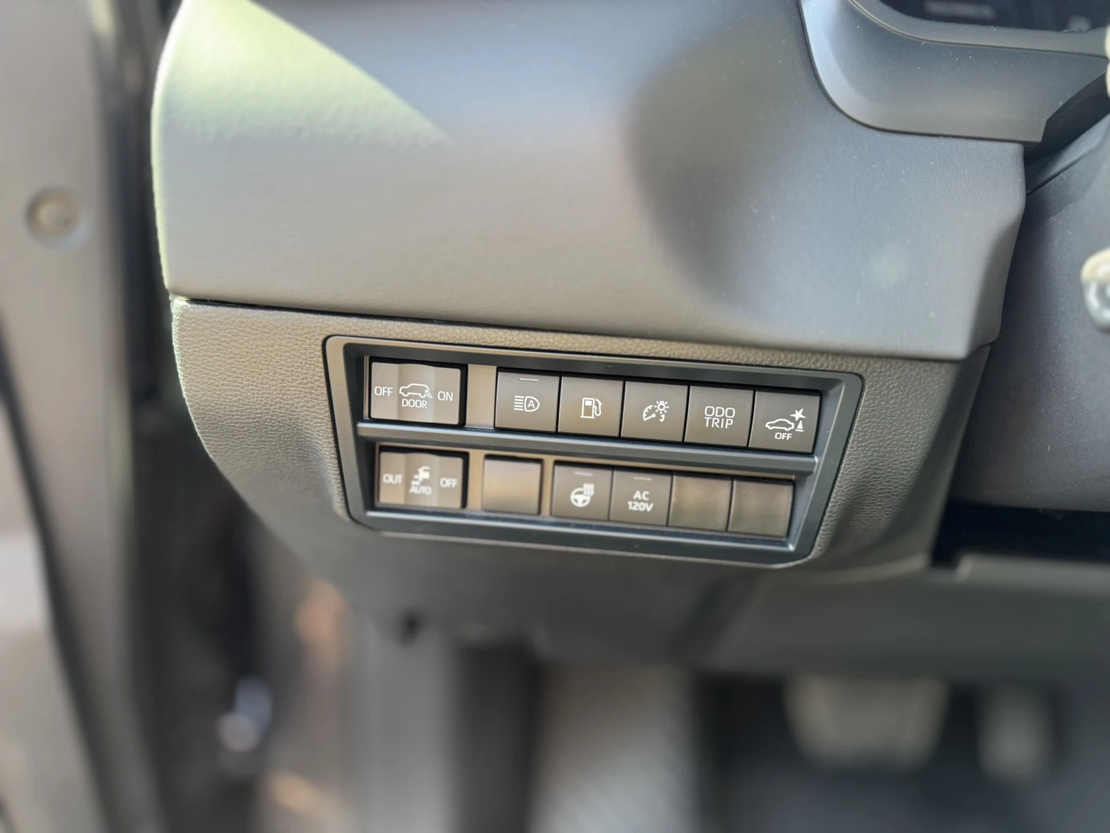 Toyota Sequoia Platinum, снимка 12 - Автомобили и джипове - 54577185