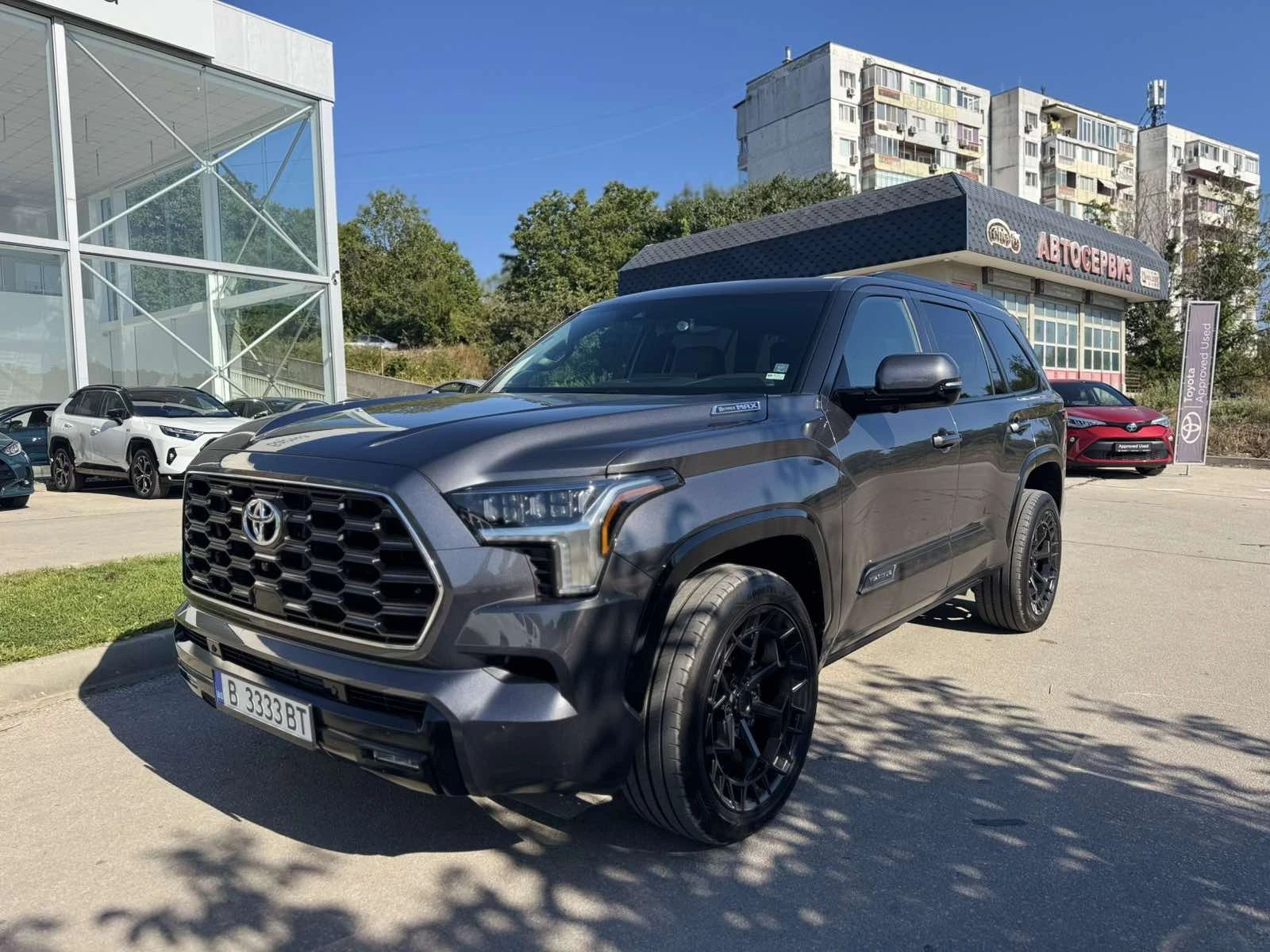 Toyota Sequoia Platinum, снимка 2 - Автомобили и джипове - 54577185