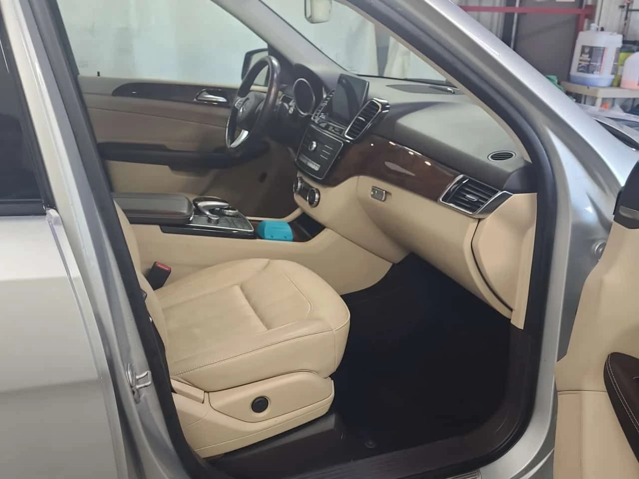 Mercedes-Benz GLE 43 AMG / 360 / DIS / Harman Kardon / CARFAX, снимка 14 - Автомобили и джипове - 55677704