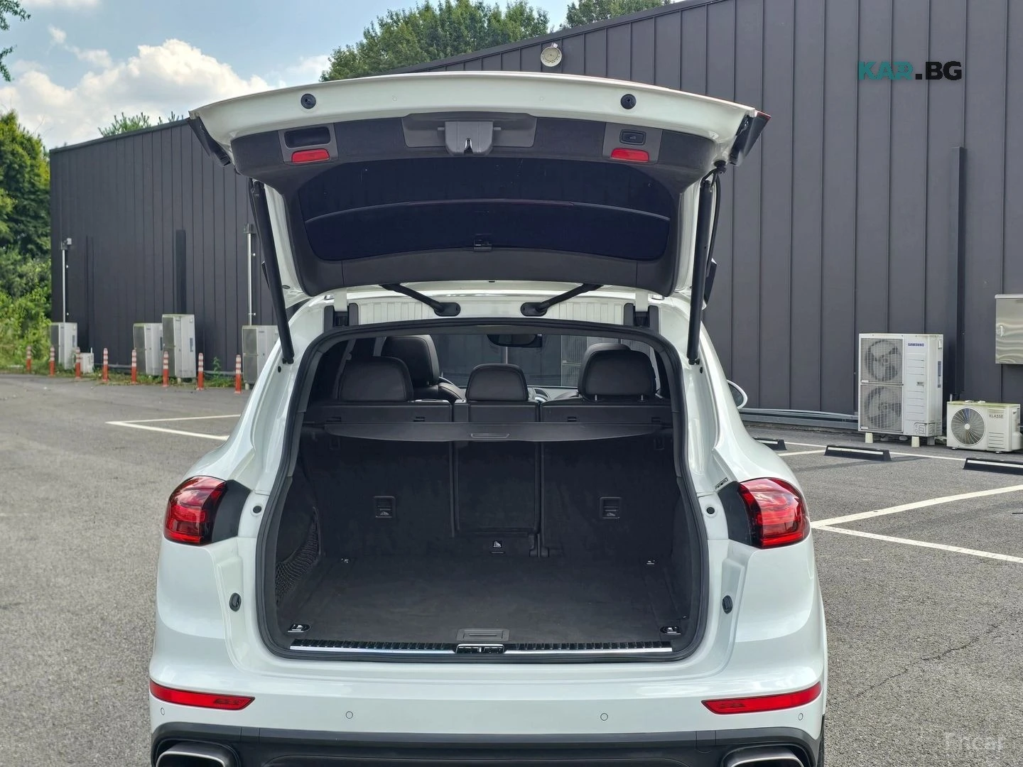 Porsche Cayenne Platinum Edition* КОЖА* ПОДГРЕВ* НАВИ* ПАНО* КАМЕР, снимка 17 - Автомобили и джипове - 56198498