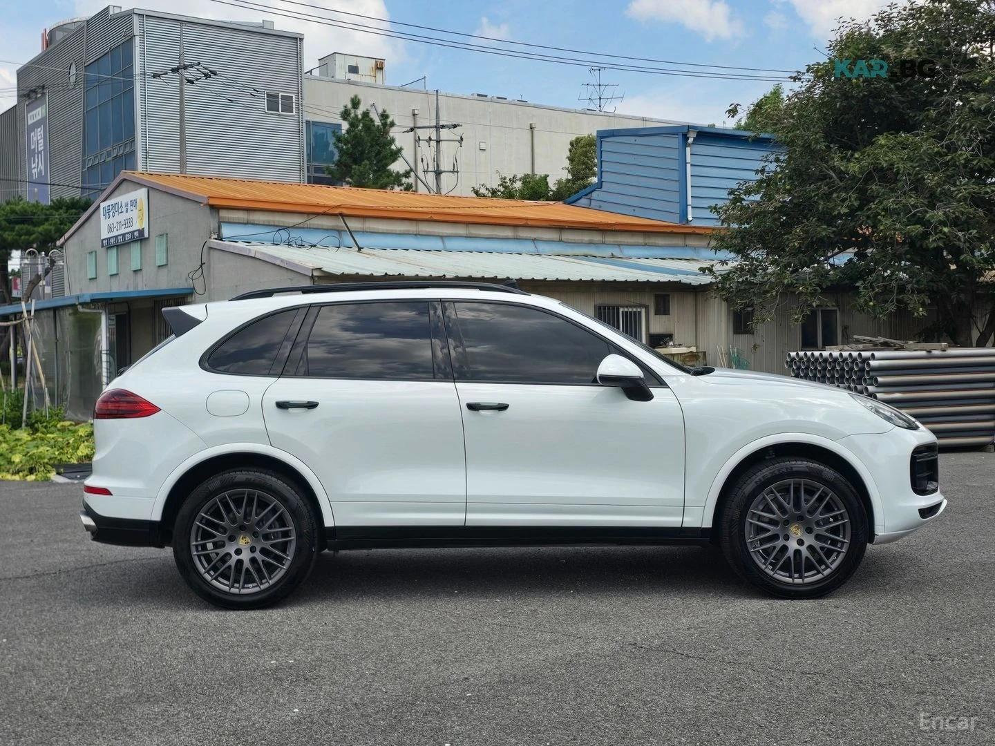 Porsche Cayenne Platinum Edition* КОЖА* ПОДГРЕВ* НАВИ* ПАНО* КАМЕР, снимка 4 - Автомобили и джипове - 56198498