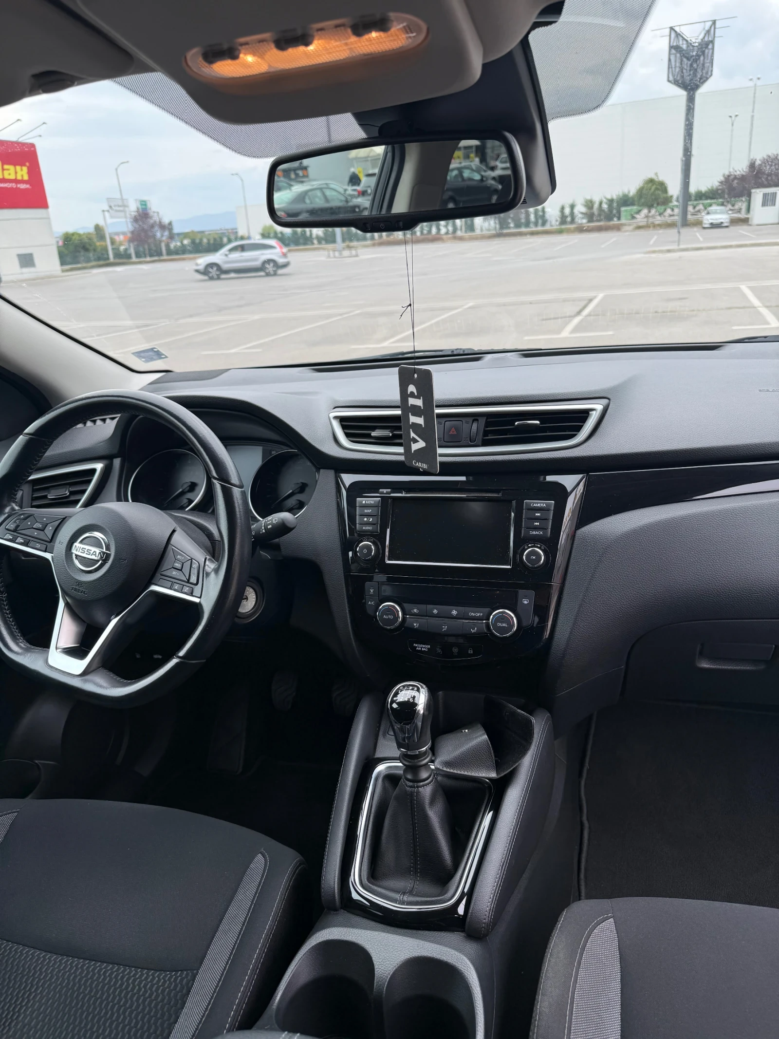 Nissan Qashqai, снимка 9 - Автомобили и джипове - 56448943