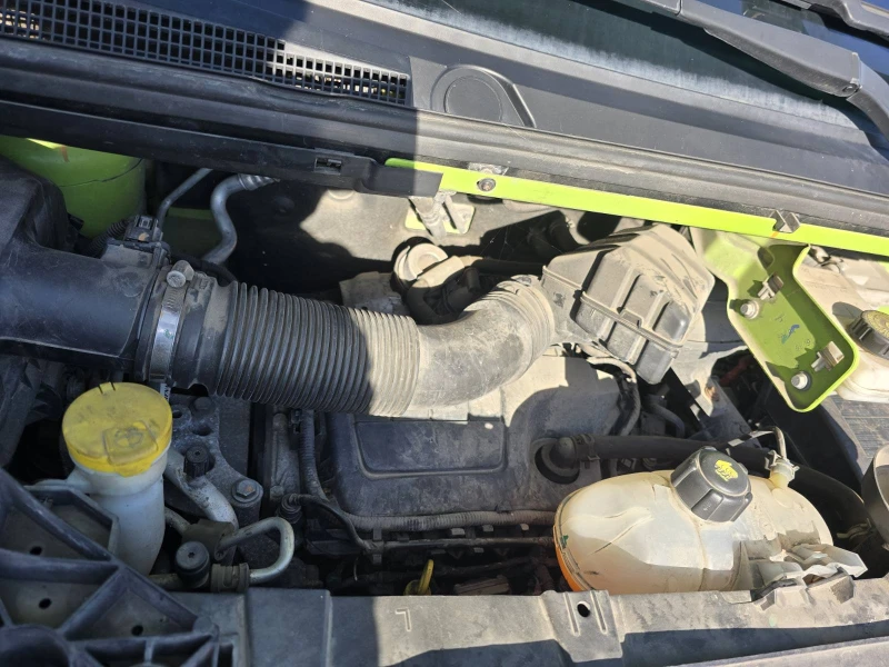 Renault Trafic, снимка 12 - Бусове и автобуси - 53540657