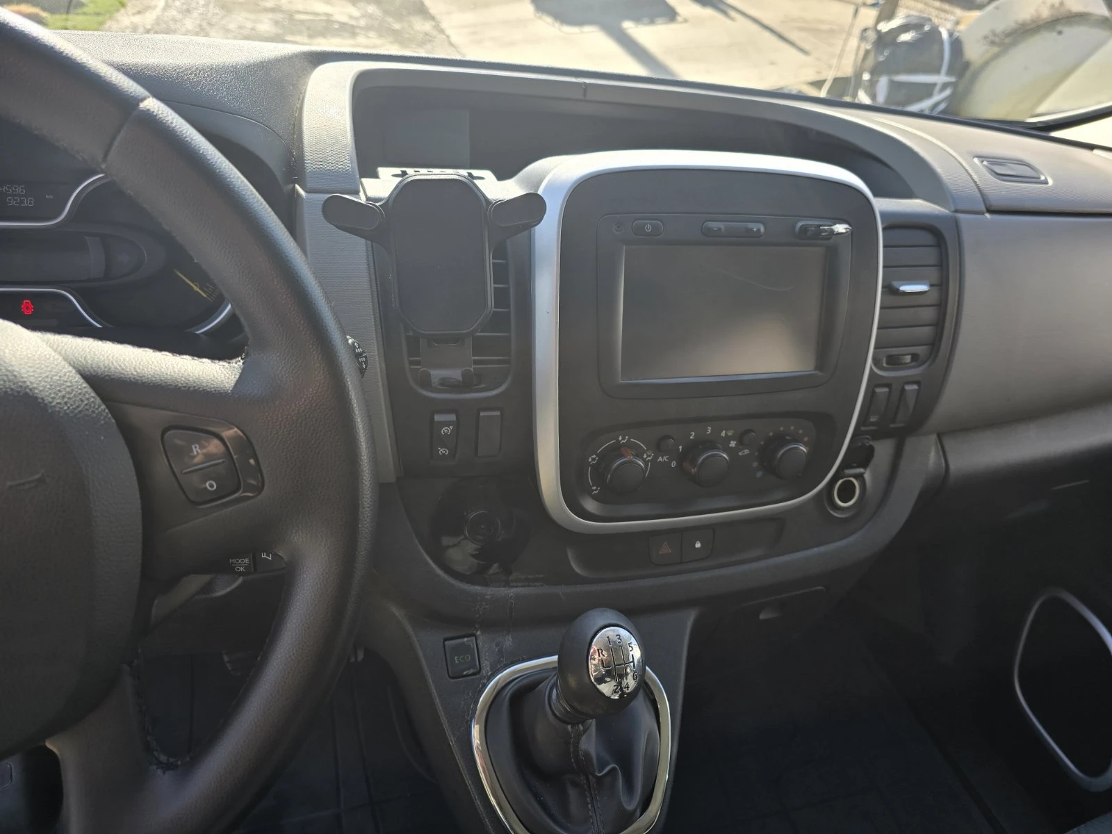 Renault Trafic  - изображение 9