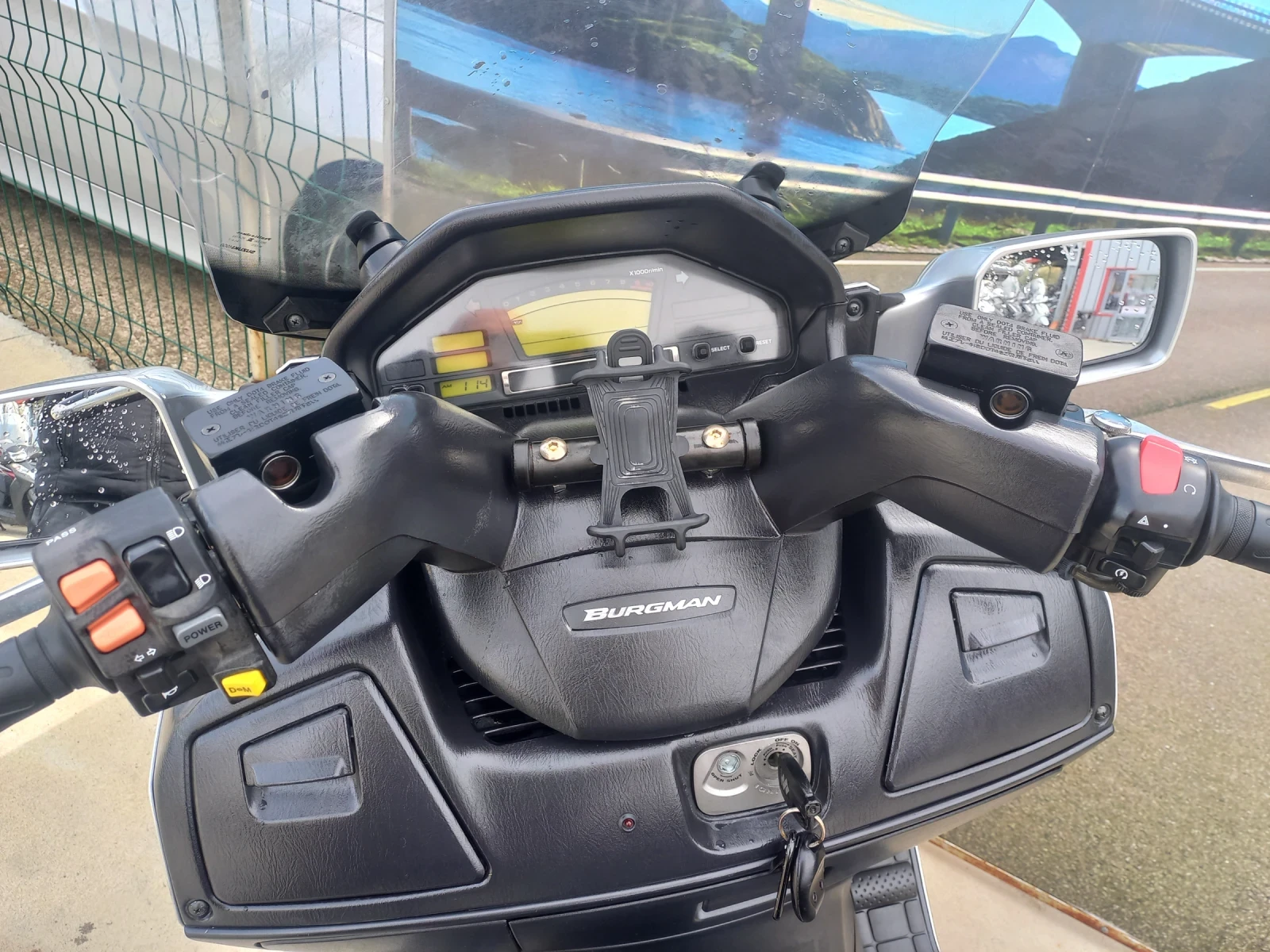 Suzuki Burgman 650 21000Km !!!! - изображение 8