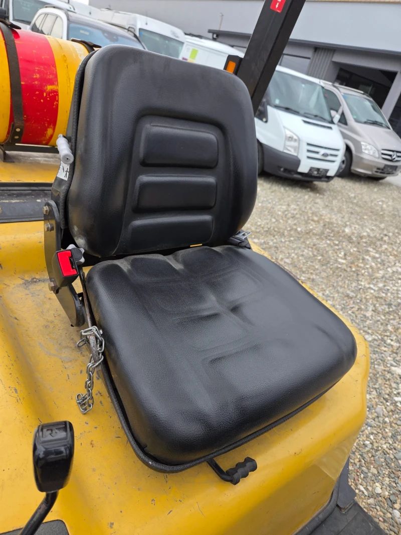 Мотокар Daewoo G25 топ състояние изравнител -Газ  2000-часа , снимка 13 - Индустриална техника - 52135979