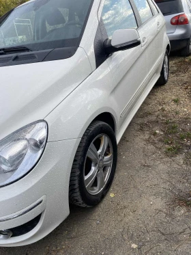 Mercedes-Benz B 200 CDI, снимка 3