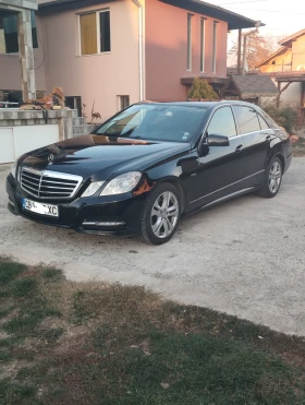 Mercedes-Benz E 250 2.5, снимка 1