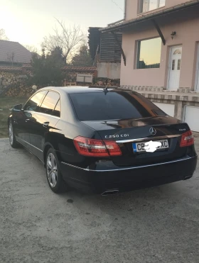 Mercedes-Benz E 250 2.5, снимка 5