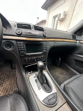 Mercedes-Benz E 320, снимка 9