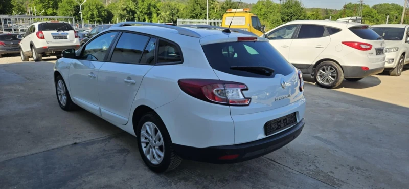Renault Megane 1.5dci 110k* 6b* Avtom* Navi* UNIKAT* , снимка 4 - Автомобили и джипове - 39425629