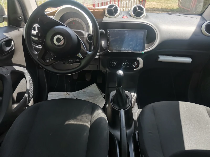 Smart Fortwo 1.0i ШВЕЙЦАРИЯ, снимка 8 - Автомобили и джипове - 44197938