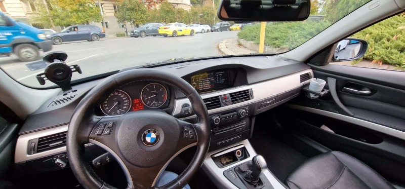 BMW 330, снимка 8 - Автомобили и джипове - 46307171