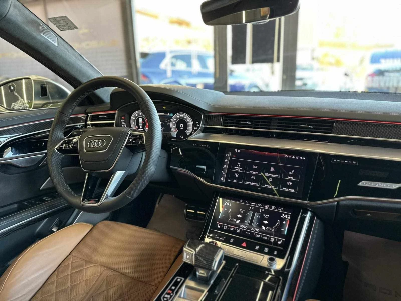 Audi S8 4.0TFSI/Matrix/Carbon/B&O/Facelift/571hp/Full, снимка 12 - Автомобили и джипове - 48103844