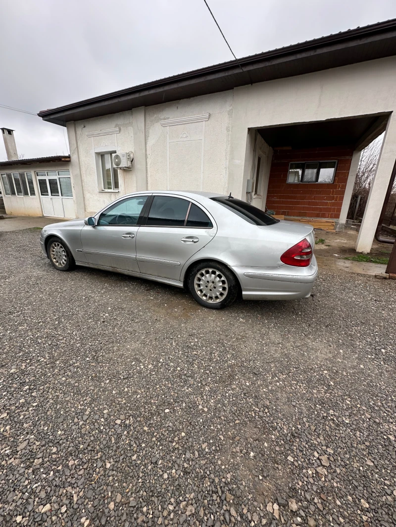 Mercedes-Benz E 320, снимка 6 - Автомобили и джипове - 48293994